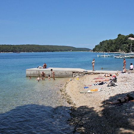 Apartments And Rooms By The Sea Palit, Rab - 5044 Exterior foto